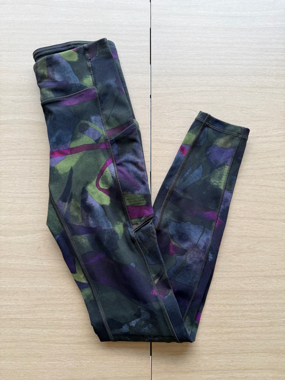 Lululemon Women’s Abstract Leggings Size 2